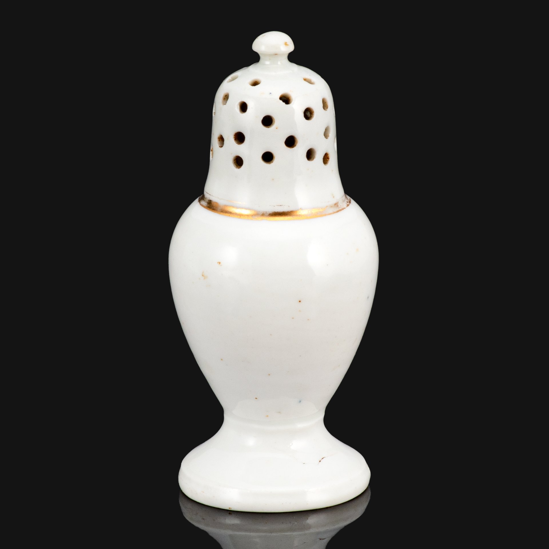 Солонка, фарфор, золочение. Фабрика Храпунова-Новаго, Российская империя, 1850-1860 гг.