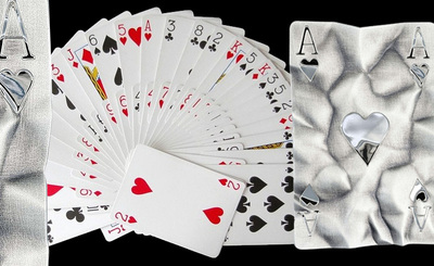 Монета Ниуэ «Скрытый туз» из серебра в форме игральной карты серии «Колода судьбы»