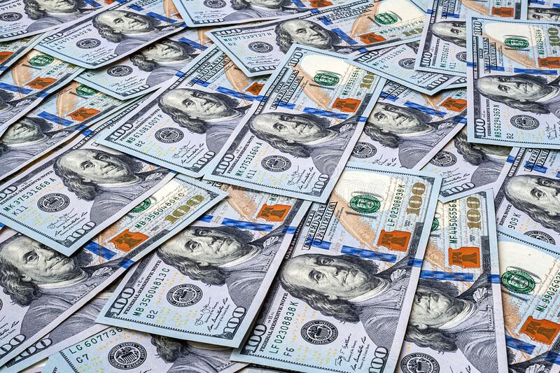 Банкноты 100 долларов США