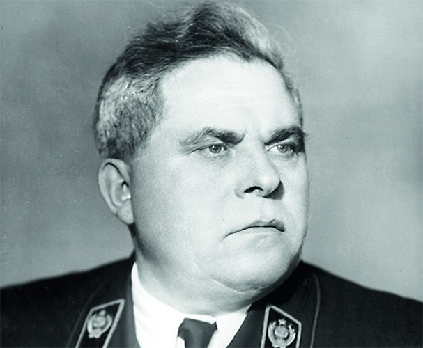 Арсений Зверев