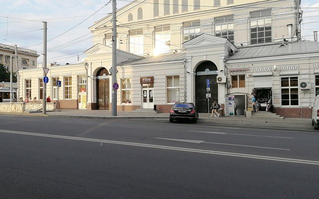 парковка рядом с офисом скупки монет в Ростове-на-дону